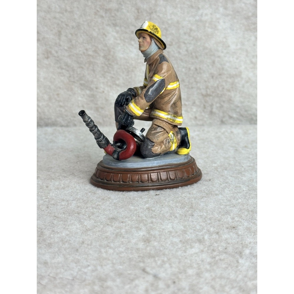 Vanmark Red Hats Of Courage 3rd Ed. Fire‎ Scene Prep Figurine "Ready"